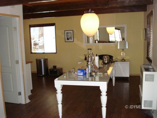 24690 Fern Valley Road Idyllwild, CA 92549 - Photo 8 of 16 Dining area