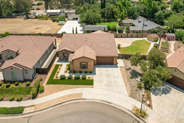 $835,000 | 3056 Kenosha Avenue, Clovis, CA 93619