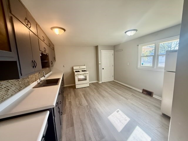 1425 South Fairview Avenue Decatur, IL 62521 - Photo 4 of 13