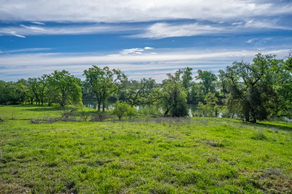 $899,000 | 22080 Forbes Way, Red Bluff, CA 96080