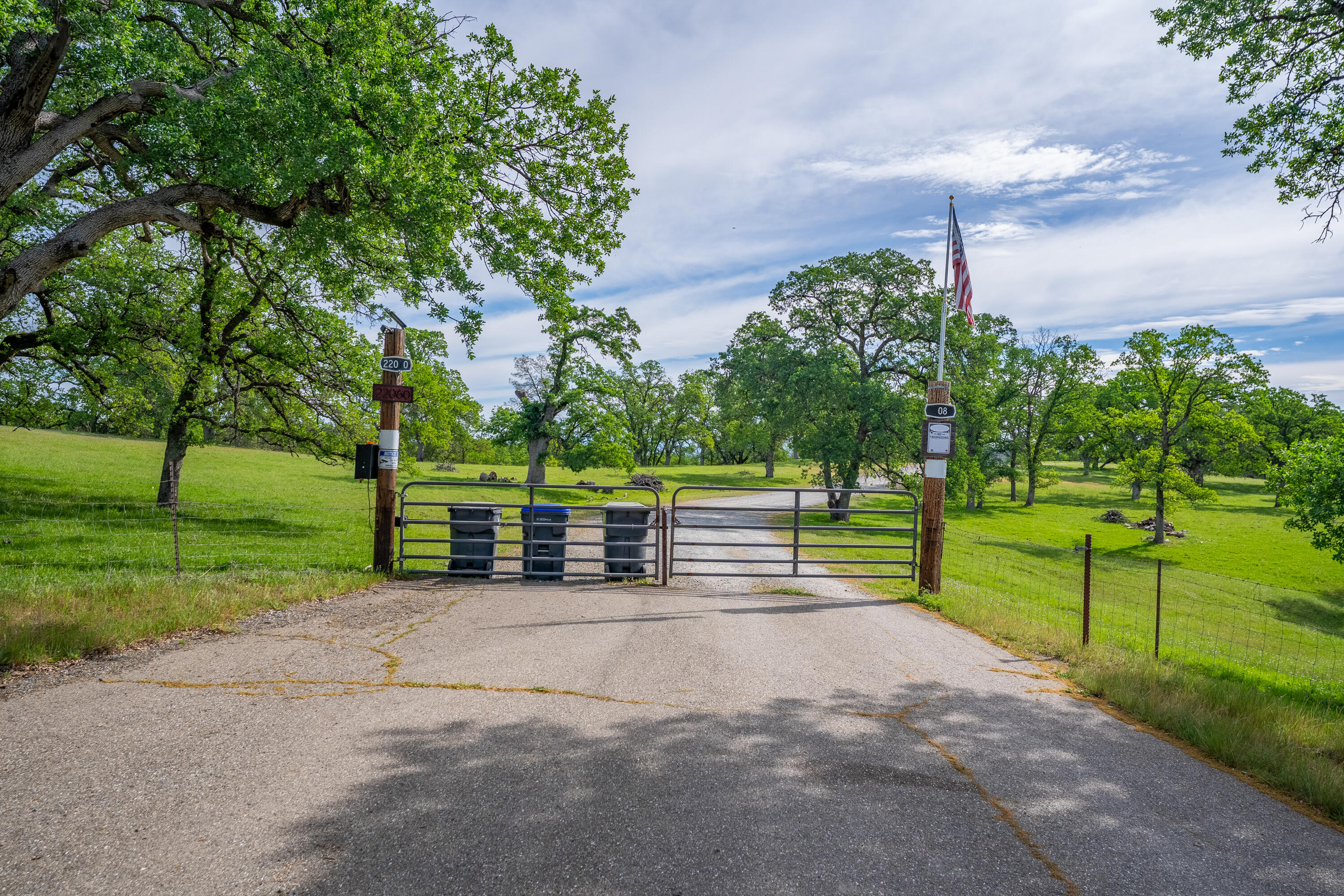 22080 Forbes Way Red Bluff, CA 96080 - Photo 42 of 42 a view of park with large trees