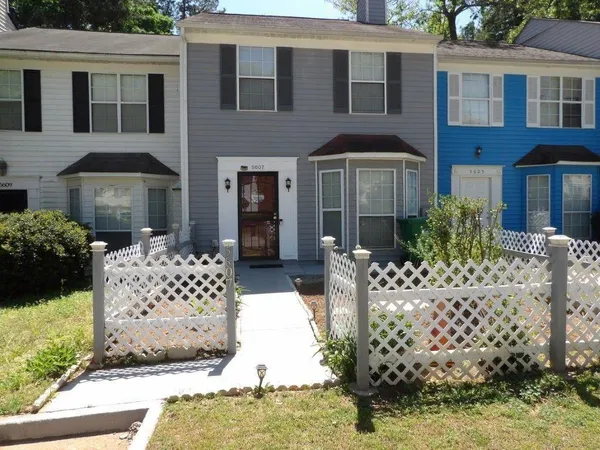 $175,000 | 5607 Stonington Trace Parkway, Stone Mountain, GA 30087
