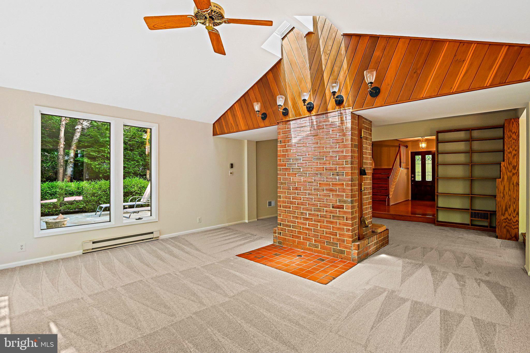 11311 Handlebar Road Reston, VA 20191 - Photo 41 of 78 Built-In Shelving