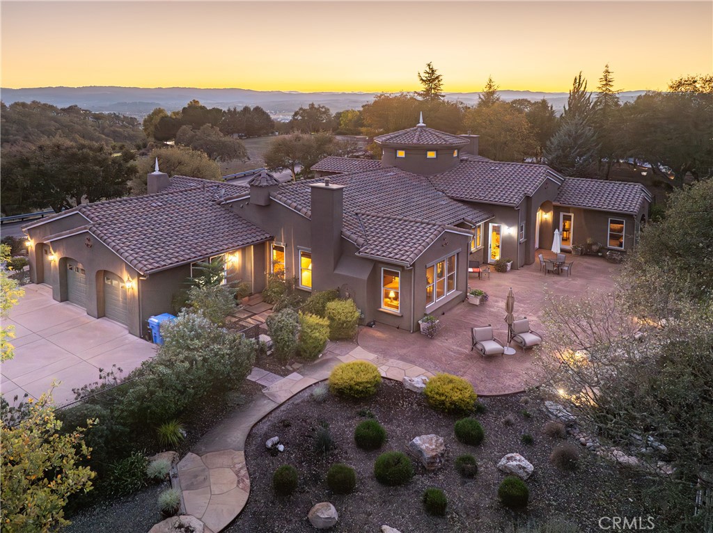 2438 Battering Rock Road Templeton, CA 93465 - Photo 3 of 60