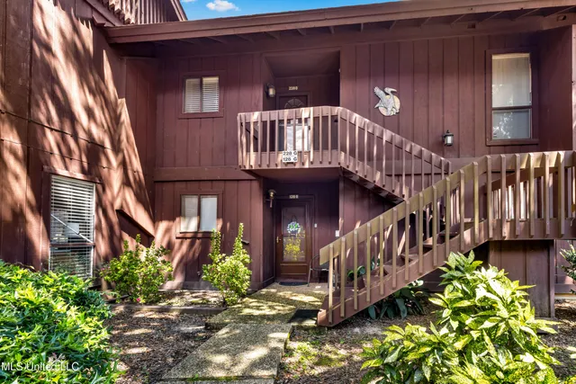 $145,000 | 228 Molokai Villa, Unit G, Diamondhead, MS 39525