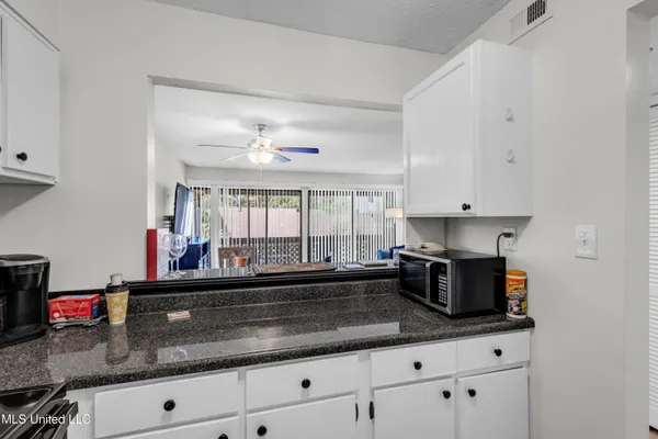 $142,000 | 228 Molokai Villa, Unit G, Diamondhead, MS 39525