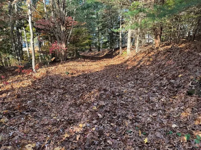 $249,000 | 60 Richards Lane, Barnstable, MA 02632