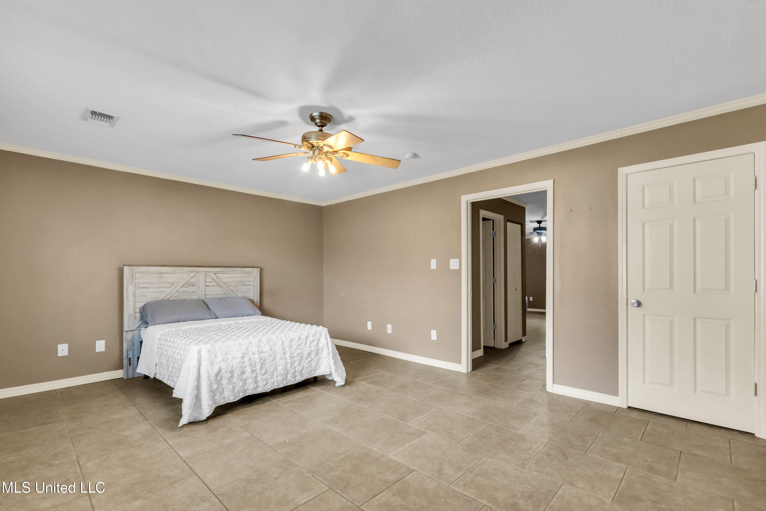 1405 Rue Versailles Gautier, MS 39553 - Photo 31 of 46 Bradshaw 88