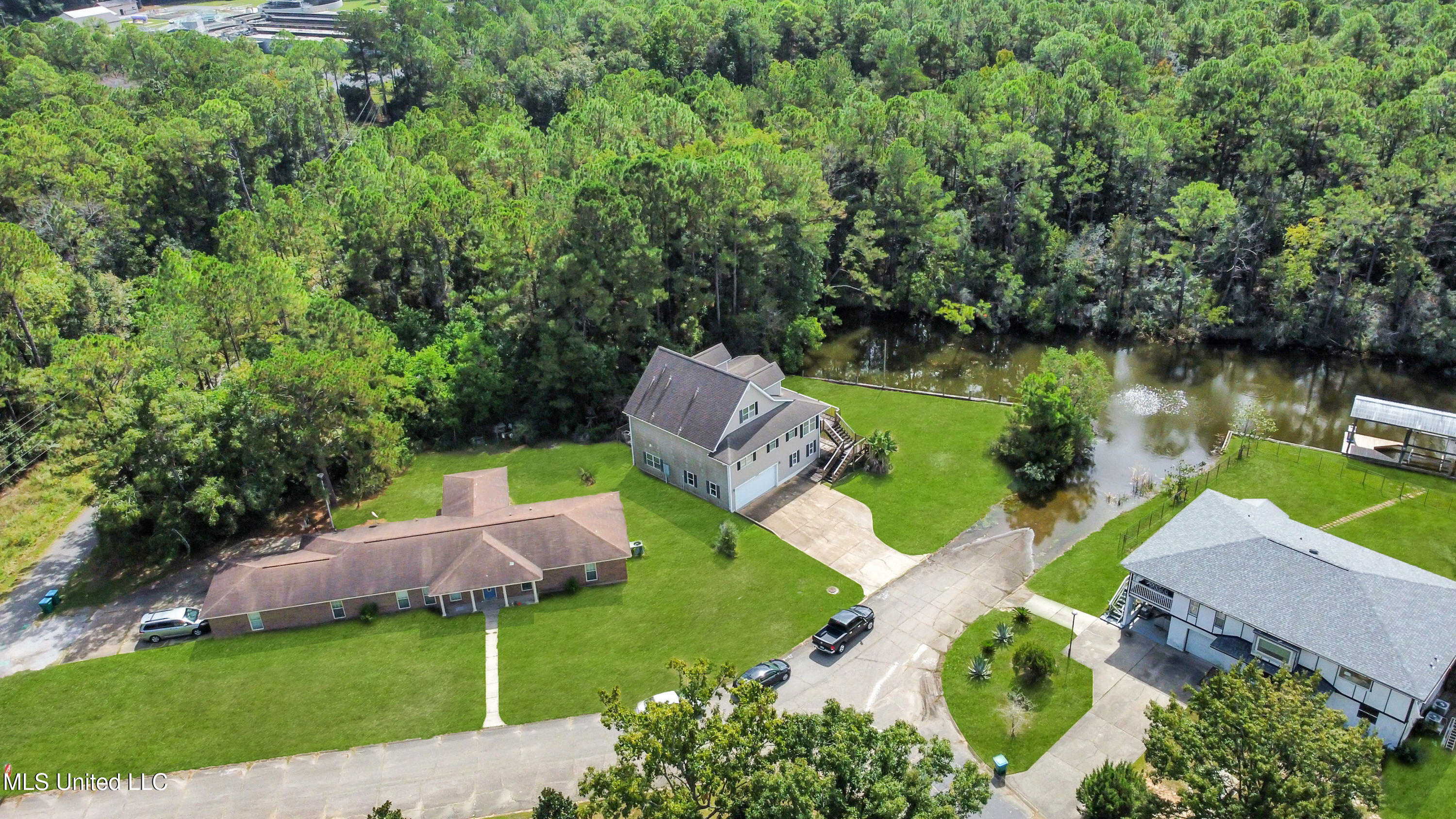 1405 Rue Versailles Gautier, MS 39553 - Photo 37 of 46 Bradshaw (drone) 14-2