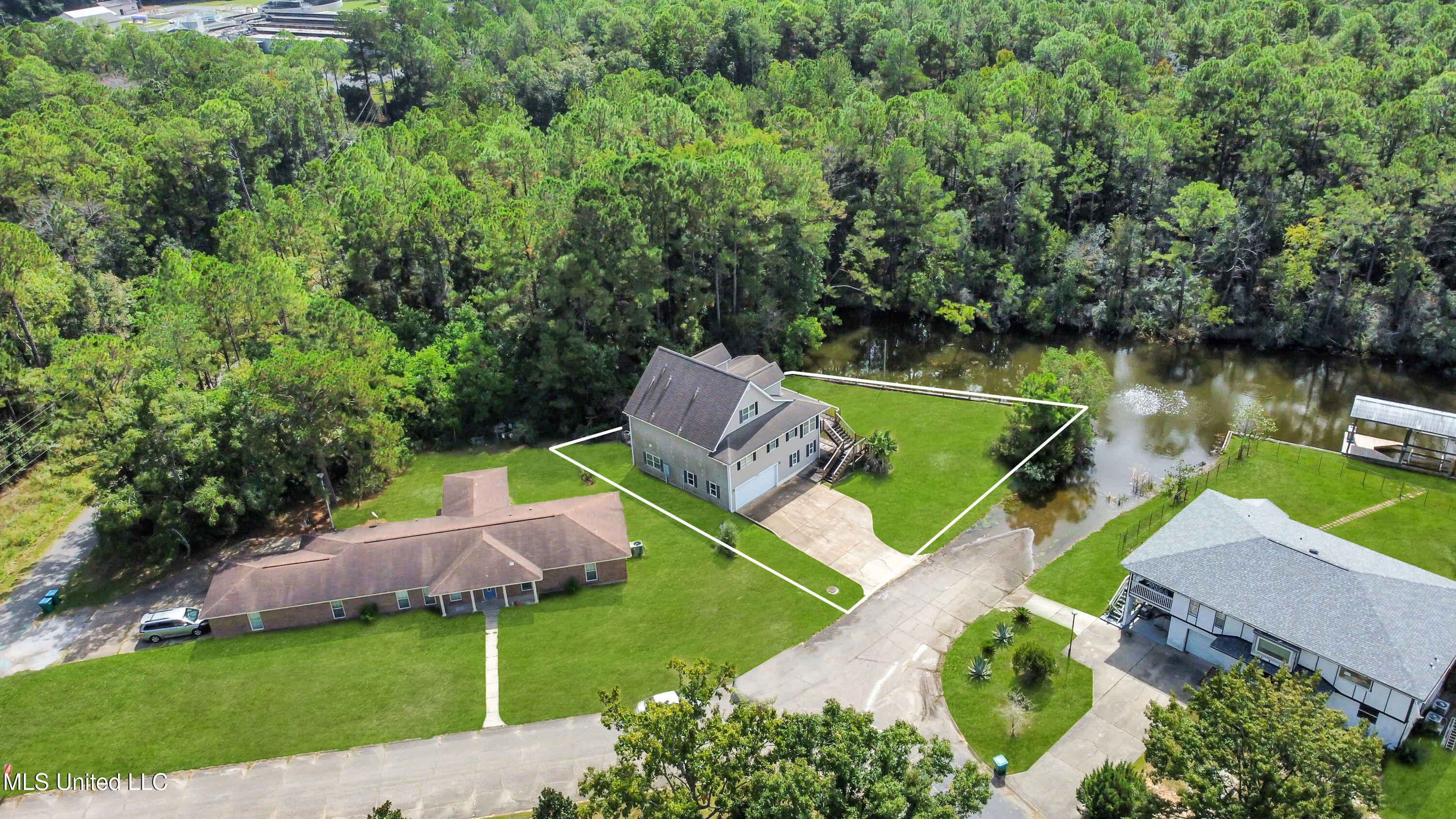 1405 Rue Versailles Gautier, MS 39553 - Photo 38 of 46 Bradshaw (drone) 14