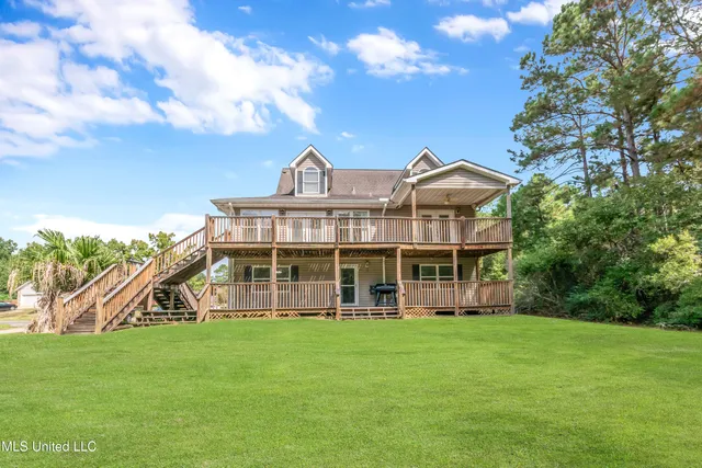 $350,000 | 1405 Rue Versailles, Gautier, MS 39553