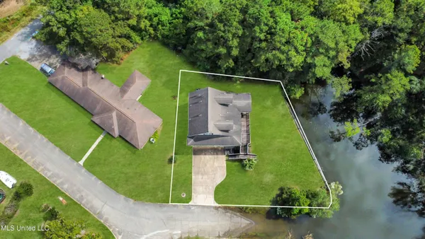 $323,000 | 1405 Rue Versailles, Gautier, MS 39553