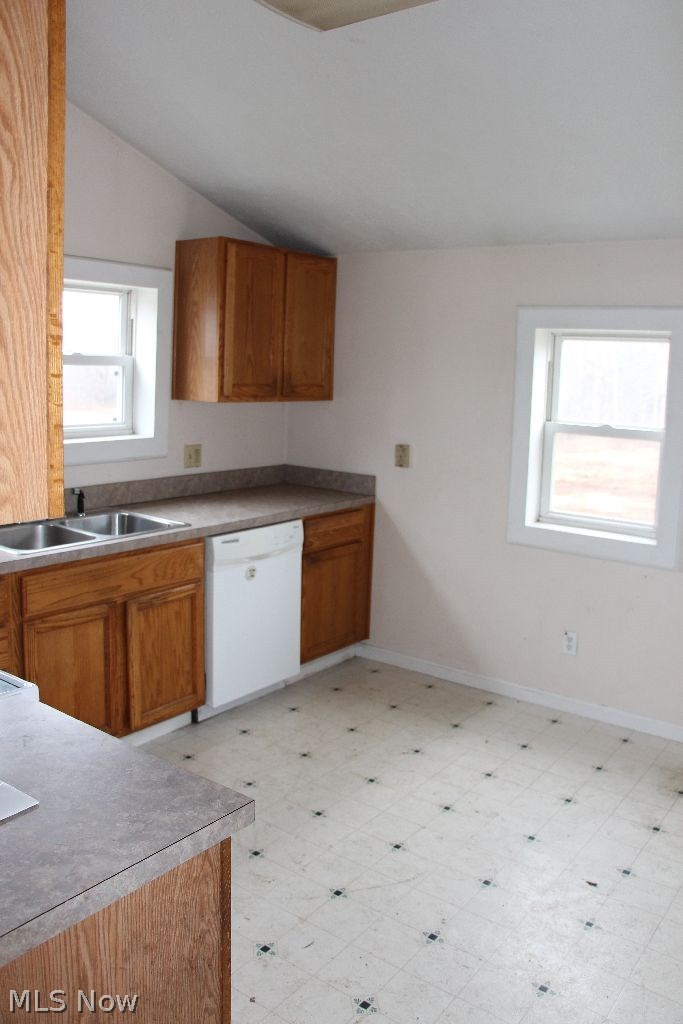 8137 Plank Road Thompson, OH 44086 - Photo 5 of 13
