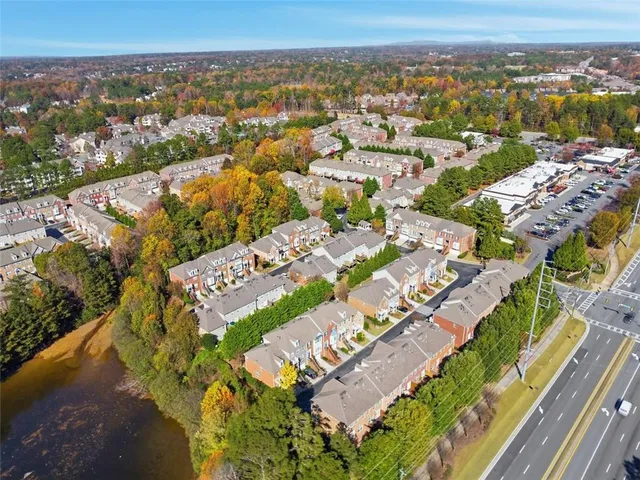 an aerial view of lake residential house with outdoor space