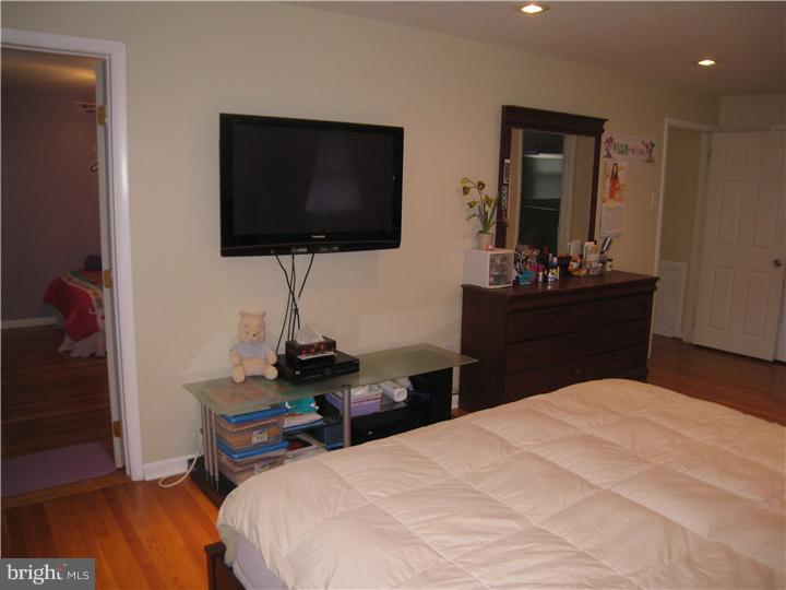 136 Kipling Road Cherry Hill, NJ 08003 - Photo 13 of 25 Master Bedroom