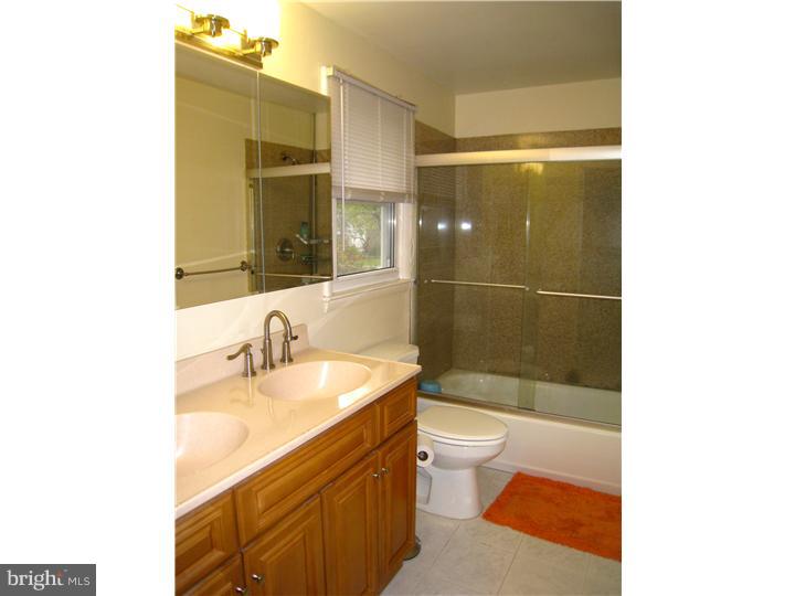 136 Kipling Road Cherry Hill, NJ 08003 - Photo 21 of 25 Bathroom