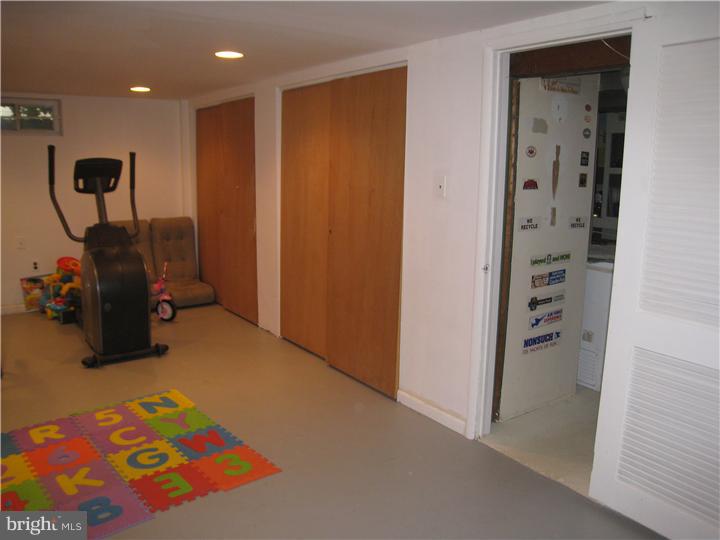 136 Kipling Road Cherry Hill, NJ 08003 - Photo 22 of 25 Game Room