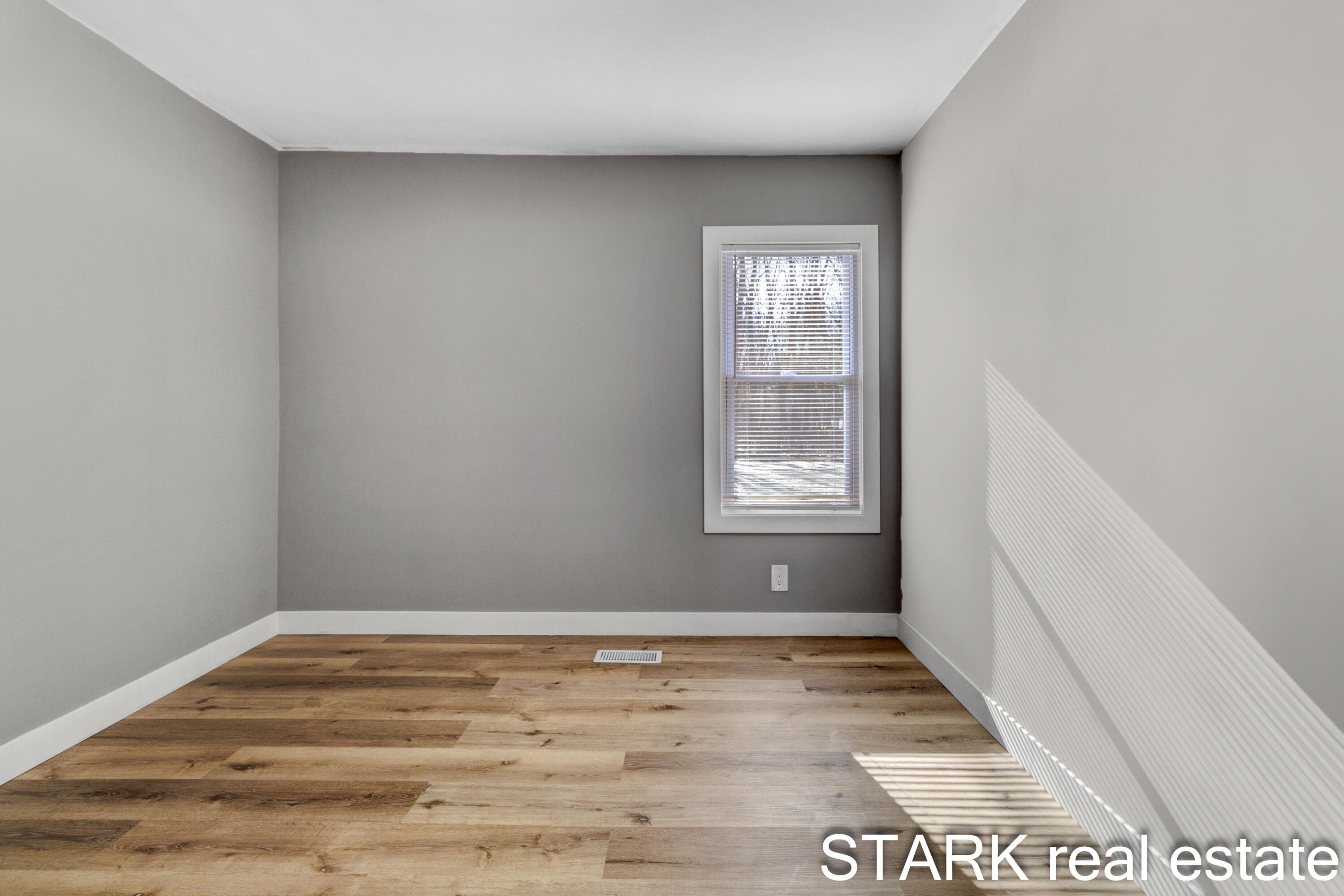 2590 Holton Road Muskegon, MI 49445 - Photo 23 of 50 Rob Stark - 2590 Holton Road-23