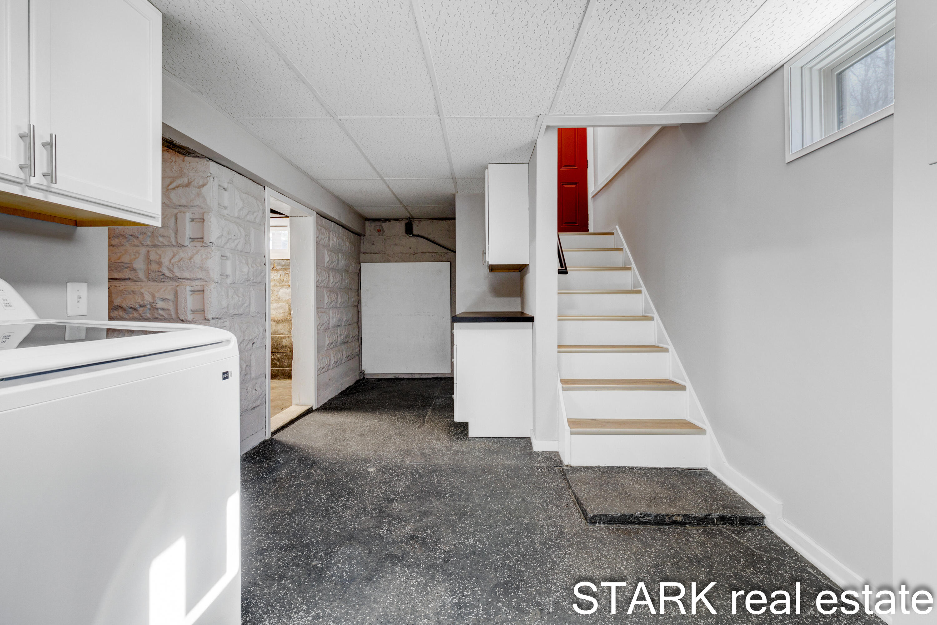 2590 Holton Road Muskegon, MI 49445 - Photo 31 of 50 Rob Stark - 2590 Holton Road-31