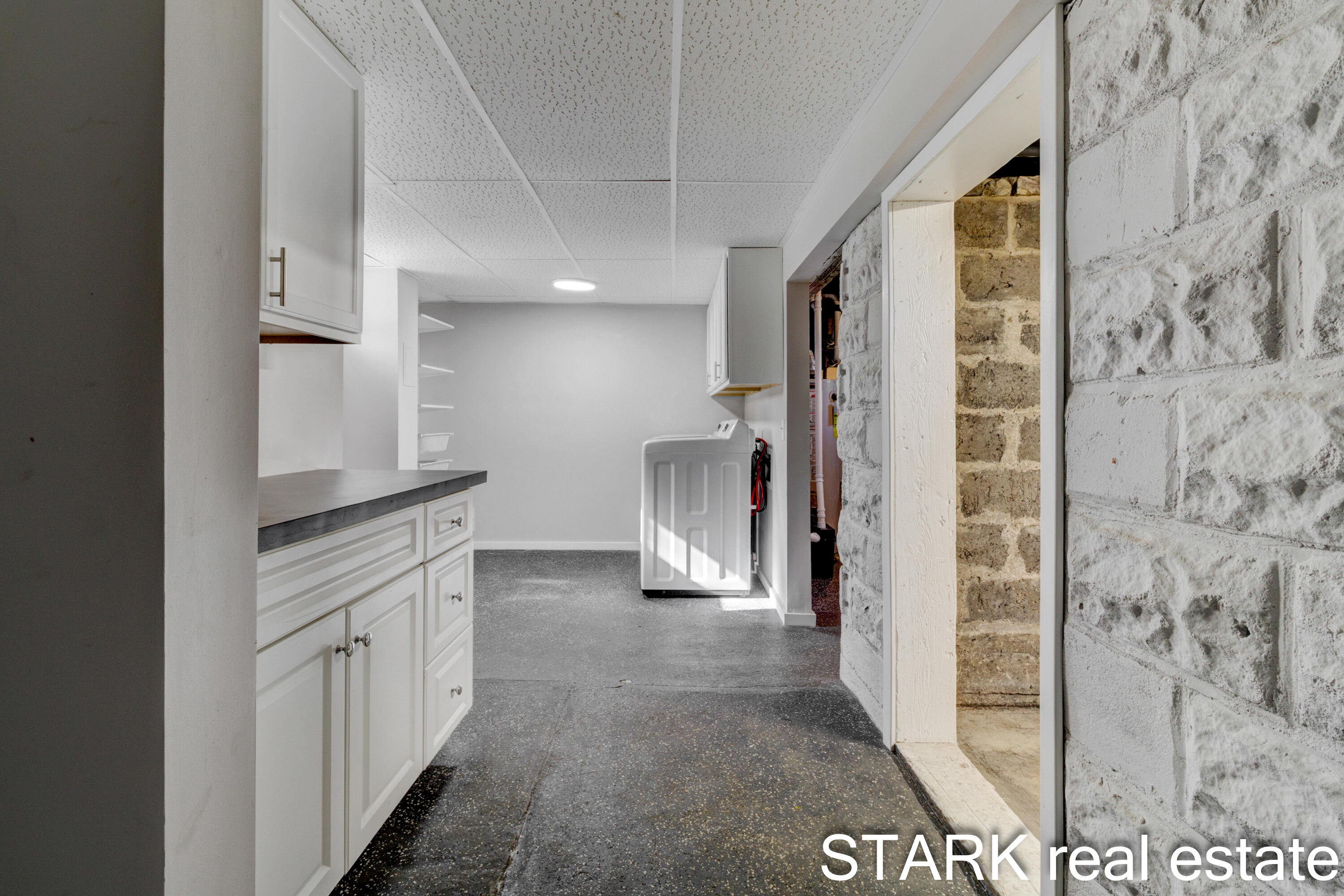 2590 Holton Road Muskegon, MI 49445 - Photo 34 of 50 Rob Stark - 2590 Holton Road-34