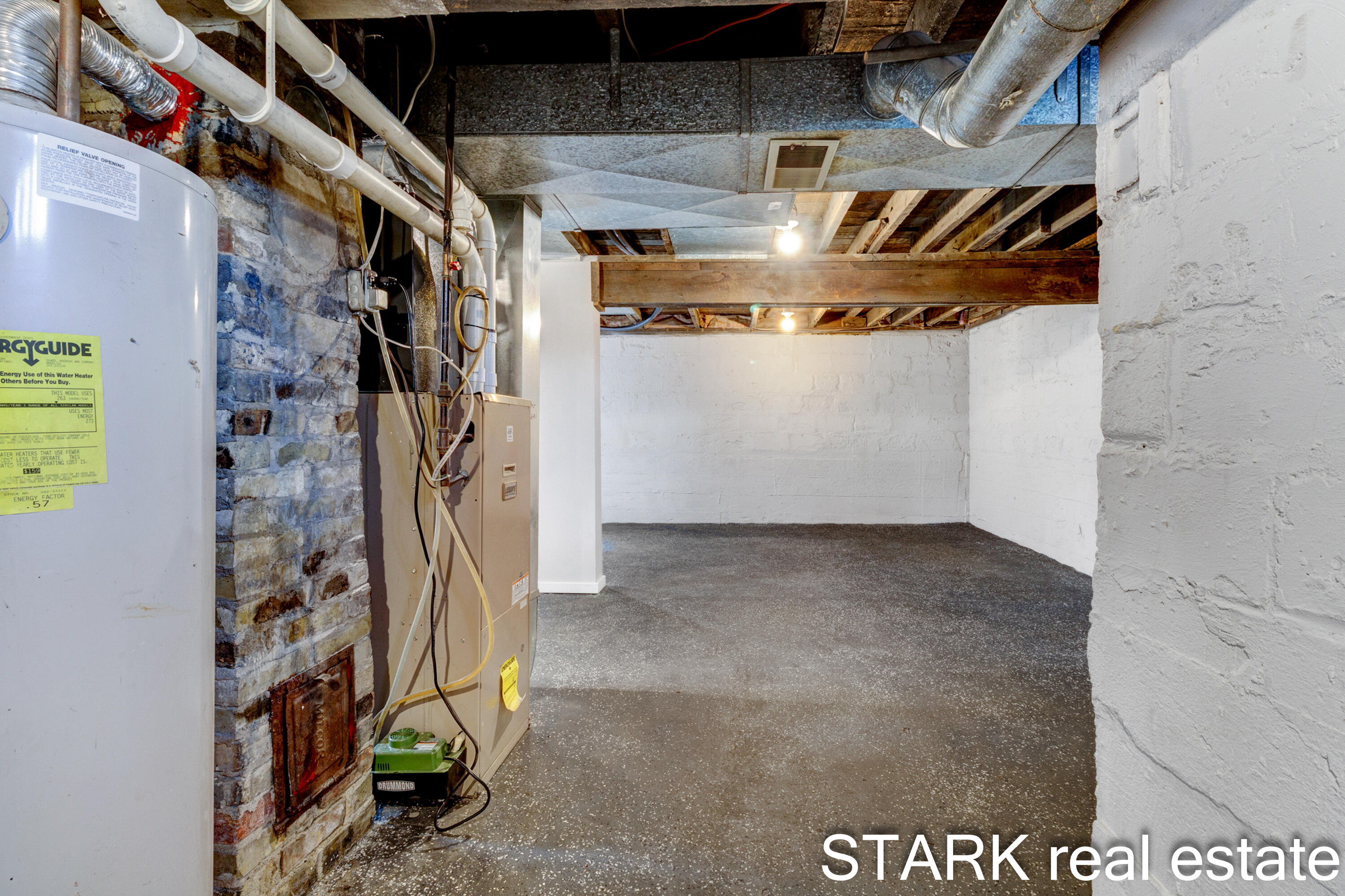2590 Holton Road Muskegon, MI 49445 - Photo 39 of 50 Rob Stark - 2590 Holton Road-39