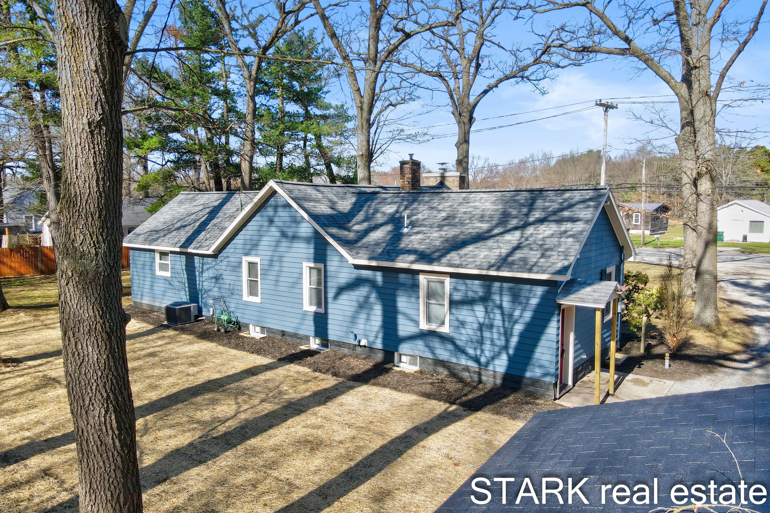2590 Holton Road Muskegon, MI 49445 - Photo 43 of 50 Rob Stark - 2590 Holton Road-43