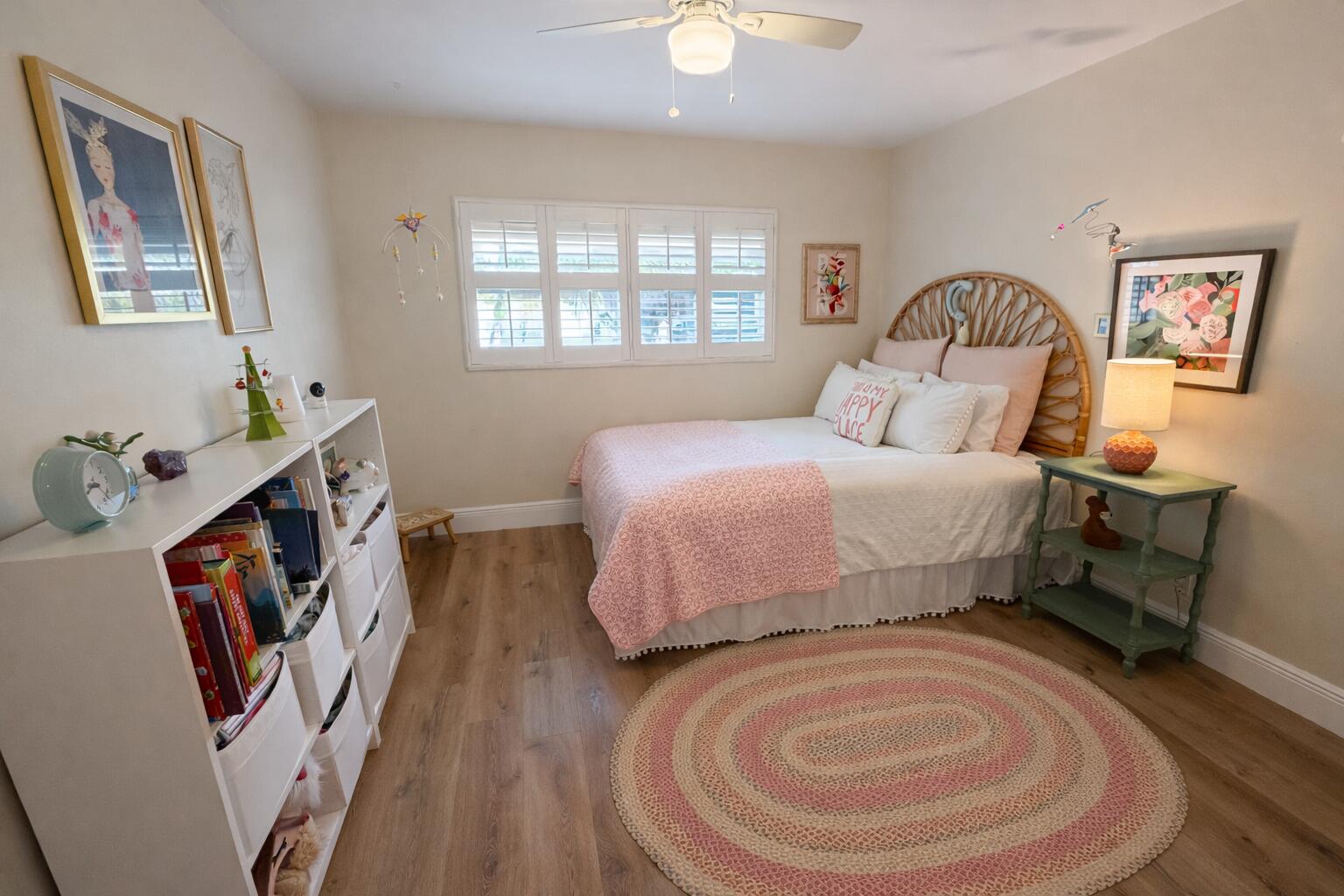 236 Southeast 9th Street Dania, FL 33004 - Photo 13 of 25 E7008B87-EFA7-42D6-8D98-364E3BD90D3A