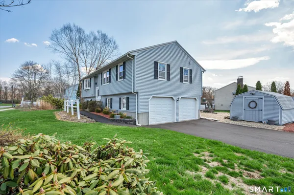 $359,900 | 30 Montano Road, Enfield, CT 06082