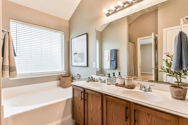 $265,000 | 383 Ward Lane, Alvin, TX 77511