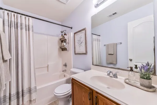 $265,000 | 383 Ward Lane, Alvin, TX 77511