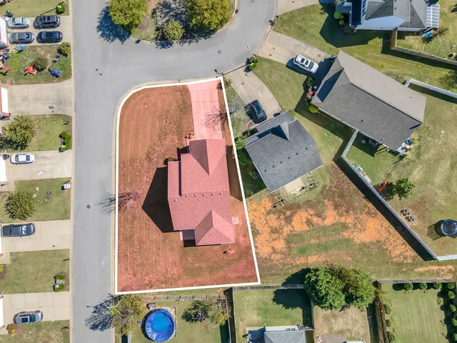 2071 Sparco Circle, Murfreesboro, TN 37128