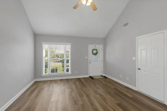 2071 Sparco Circle, Murfreesboro, TN 37128