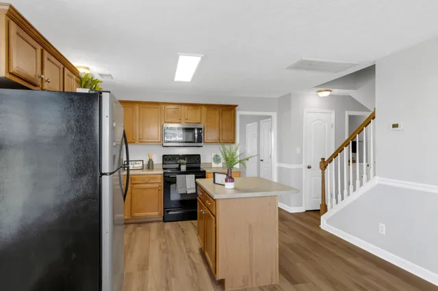 2071 Sparco Circle, Murfreesboro, TN 37128