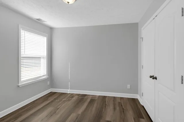 2071 Sparco Circle, Murfreesboro, TN 37128