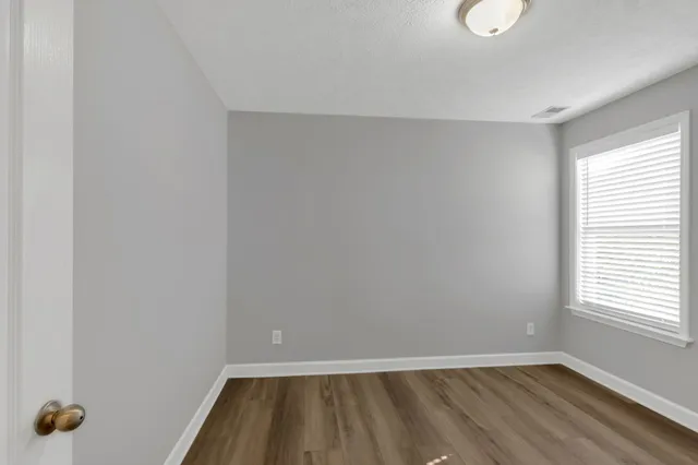 2071 Sparco Circle, Murfreesboro, TN 37128