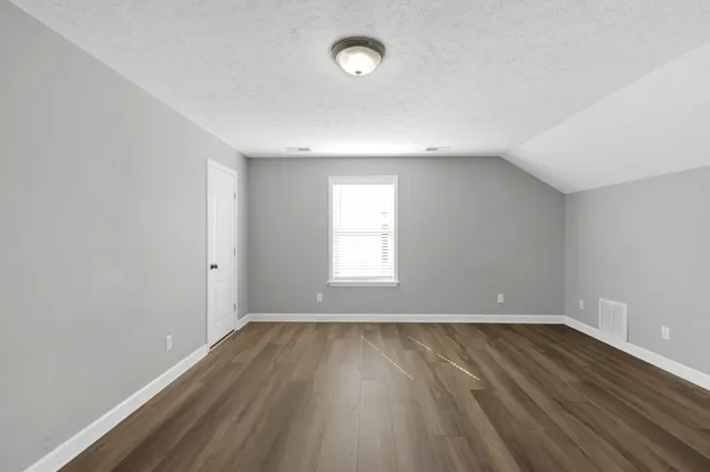 2071 Sparco Circle, Murfreesboro, TN 37128