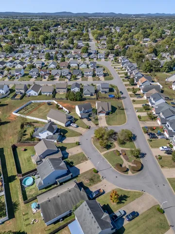 2071 Sparco Circle, Murfreesboro, TN 37128