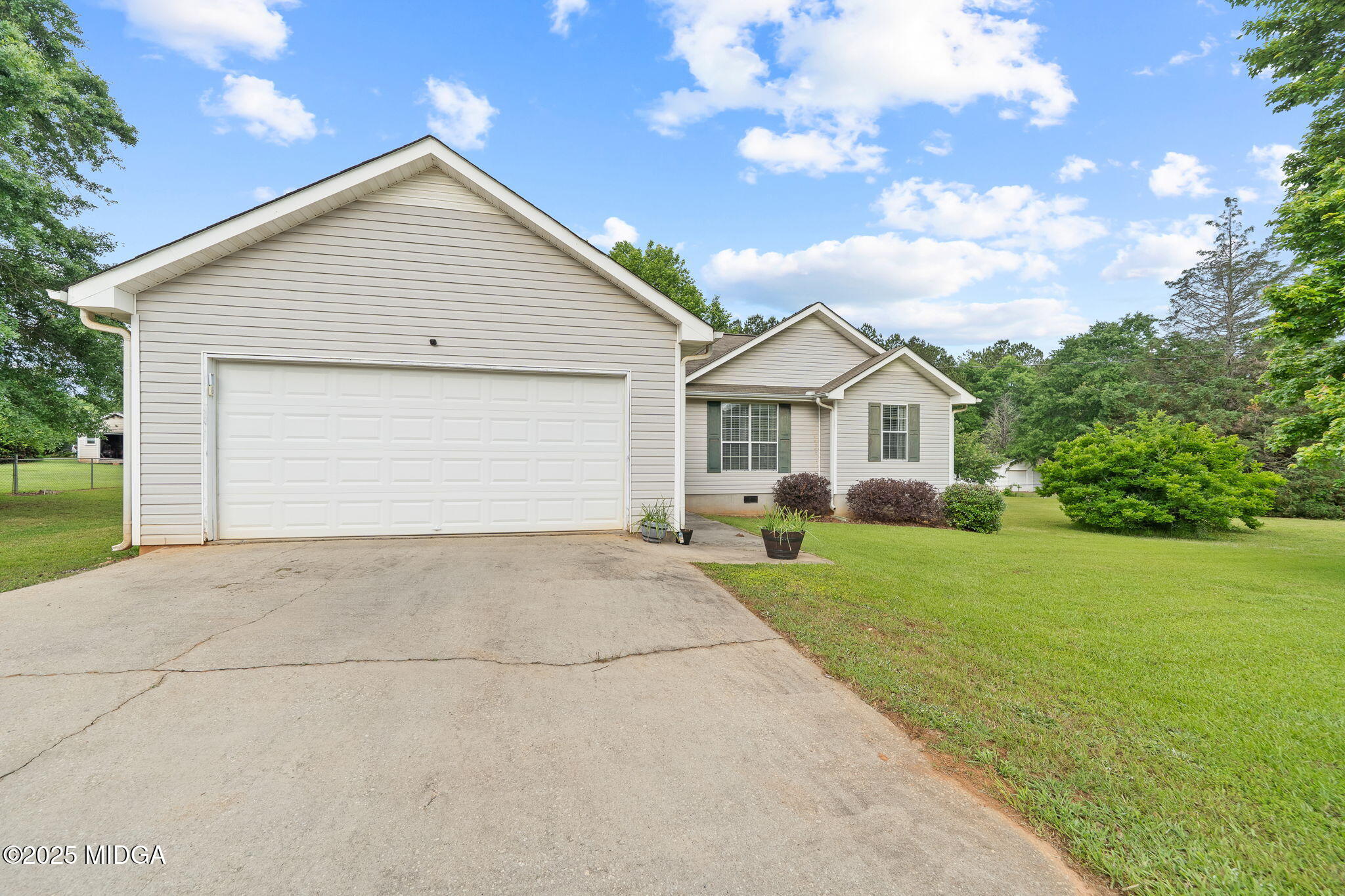 1704 New Hope Road Locust Grove, GA 30248 - Photo 2 of 35 2-web-or-mls-1704 New Hope Rd-09897