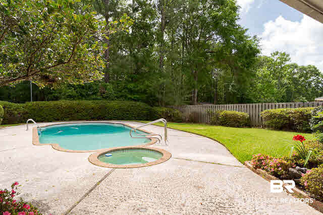 1267 East Spring Valley Drive Mobile, AL 36693 - Photo 23 of 28 Pool & Hot Tub