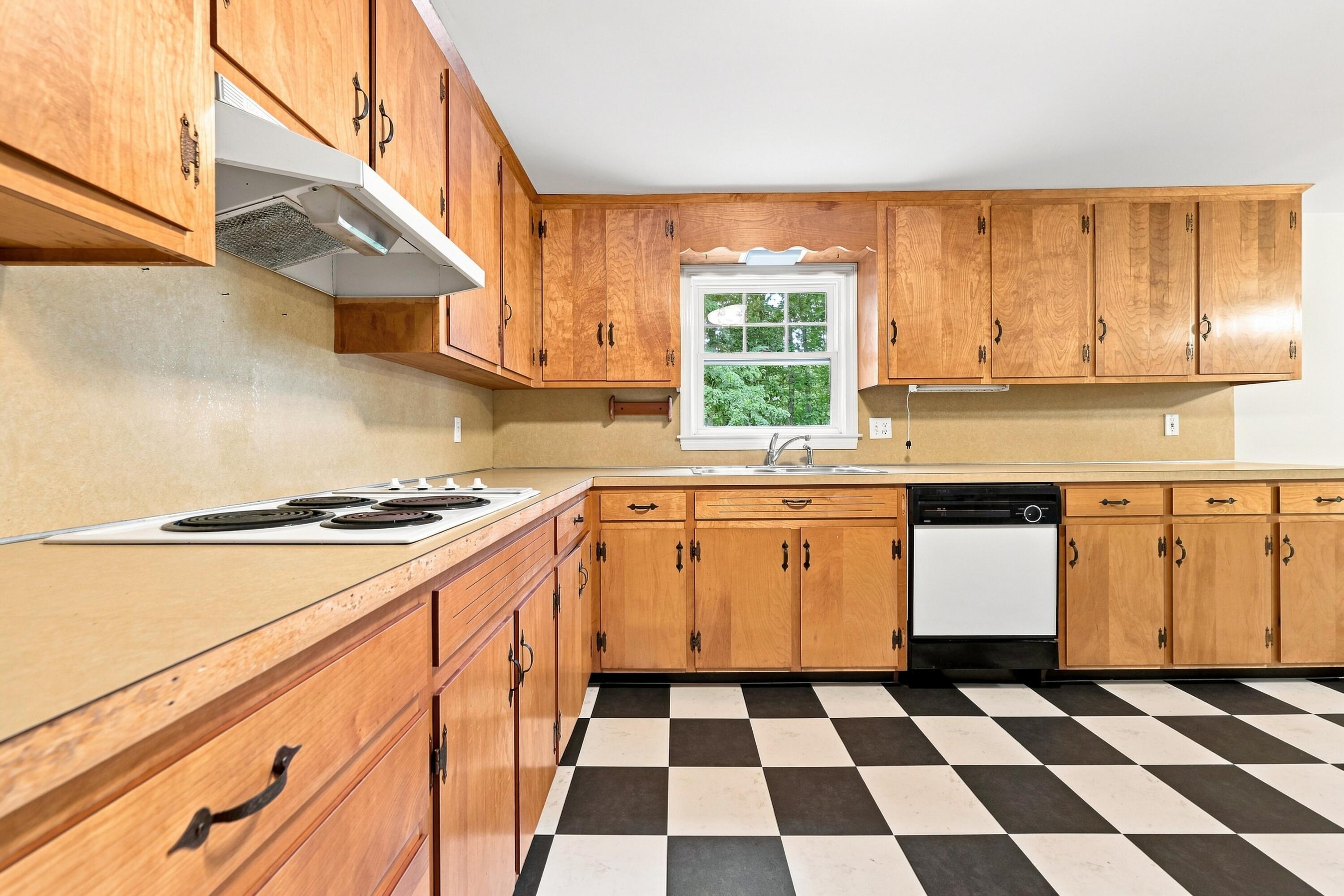 35 Raydon Road York, ME 03909 - Photo 11 of 36 IMG_0119