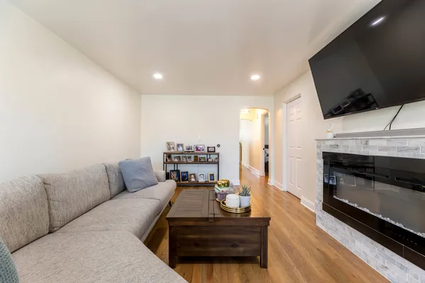$429,999 | 5202 South Central Avenue, Chicago, IL 60638