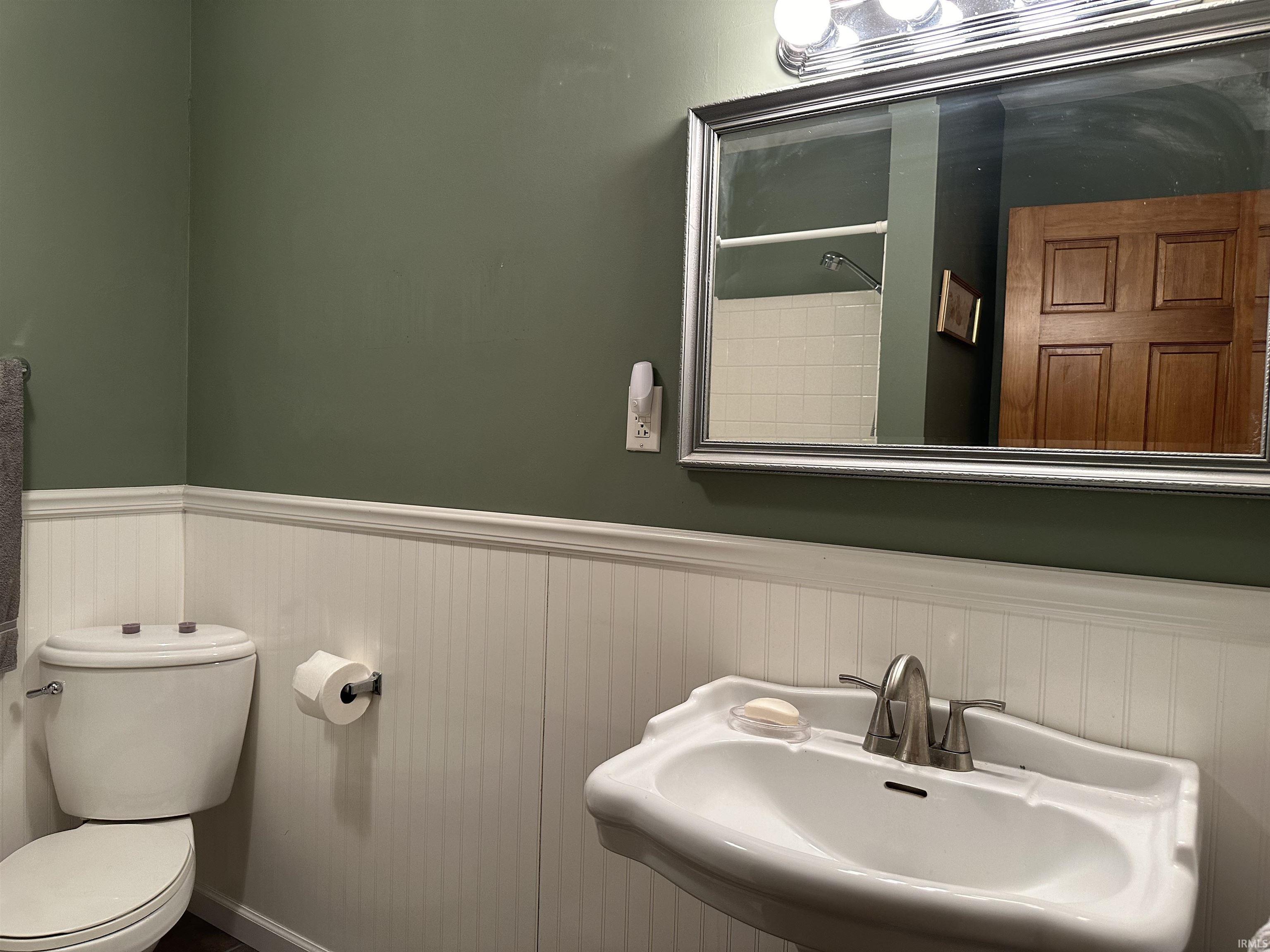 1928 North Pike Road Bedford, IN 47421 - Photo 12 of 16 Gallery Image 12