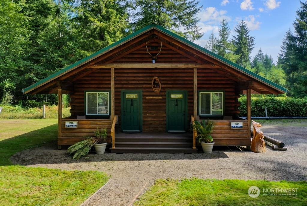 1171 Big Pine Way Forks, WA 98331 - Photo 28 of 40 a front view of a house with garden