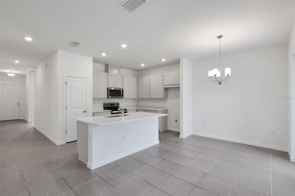 2920 Supermarine Road Tavares, FL 32778 - Photo 8 of 26