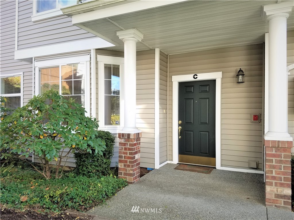 5100 Talbot Place South, Unit C Renton, WA 98055 - Photo 1 of 14 Gallery Image 1