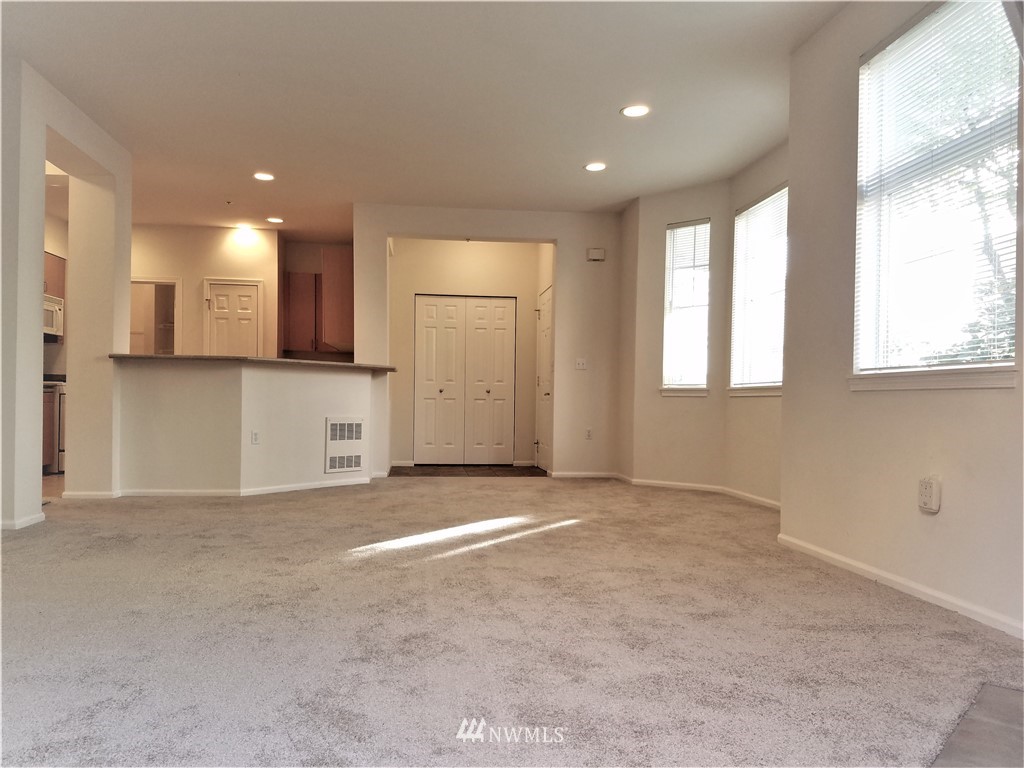 5100 Talbot Place South, Unit C Renton, WA 98055 - Photo 2 of 14 Gallery Image 2