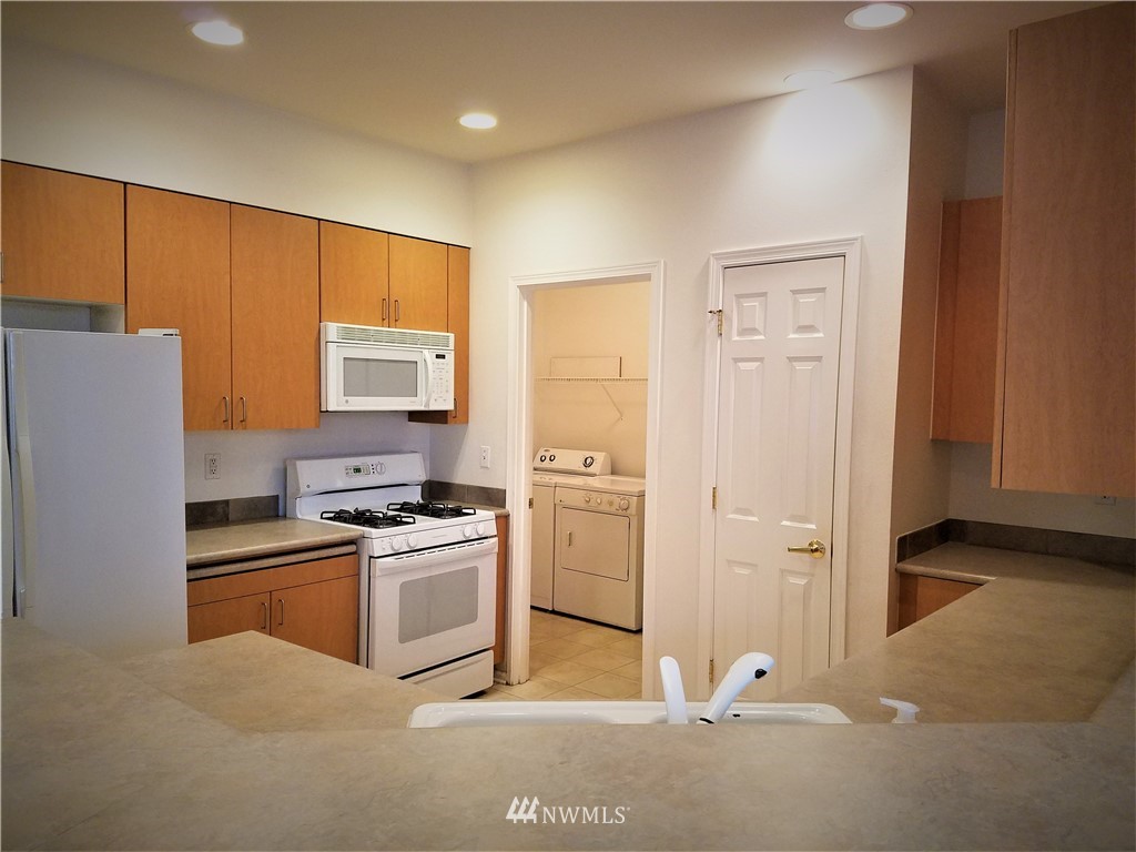 5100 Talbot Place South, Unit C Renton, WA 98055 - Photo 6 of 14 Gallery Image 6