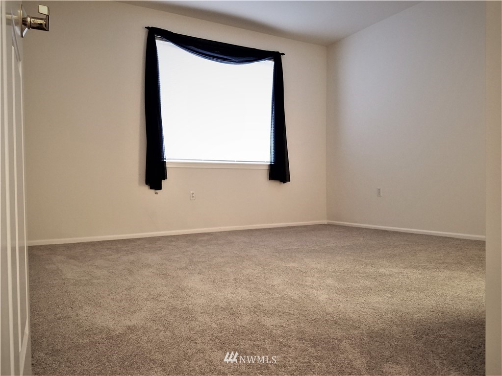 5100 Talbot Place South, Unit C Renton, WA 98055 - Photo 8 of 14 Gallery Image 8