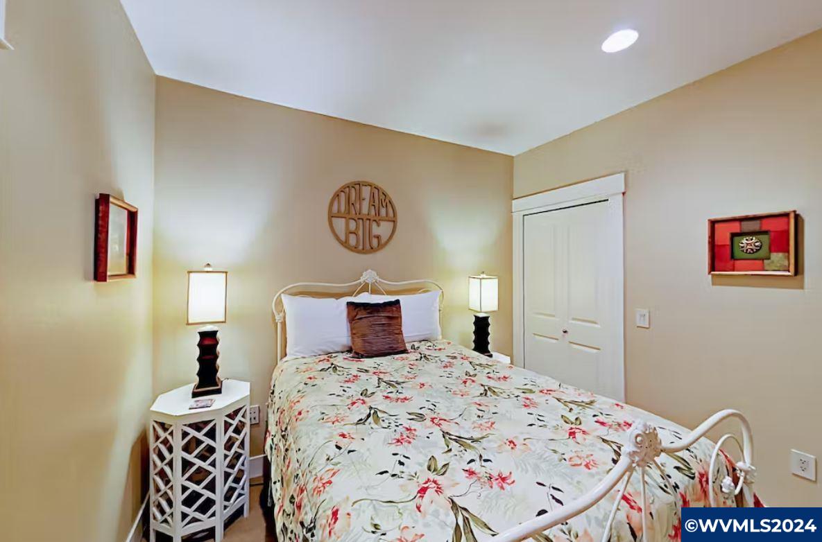 1125 Northwest Spring Street Newport, OR 97365 - Photo 16 of 24