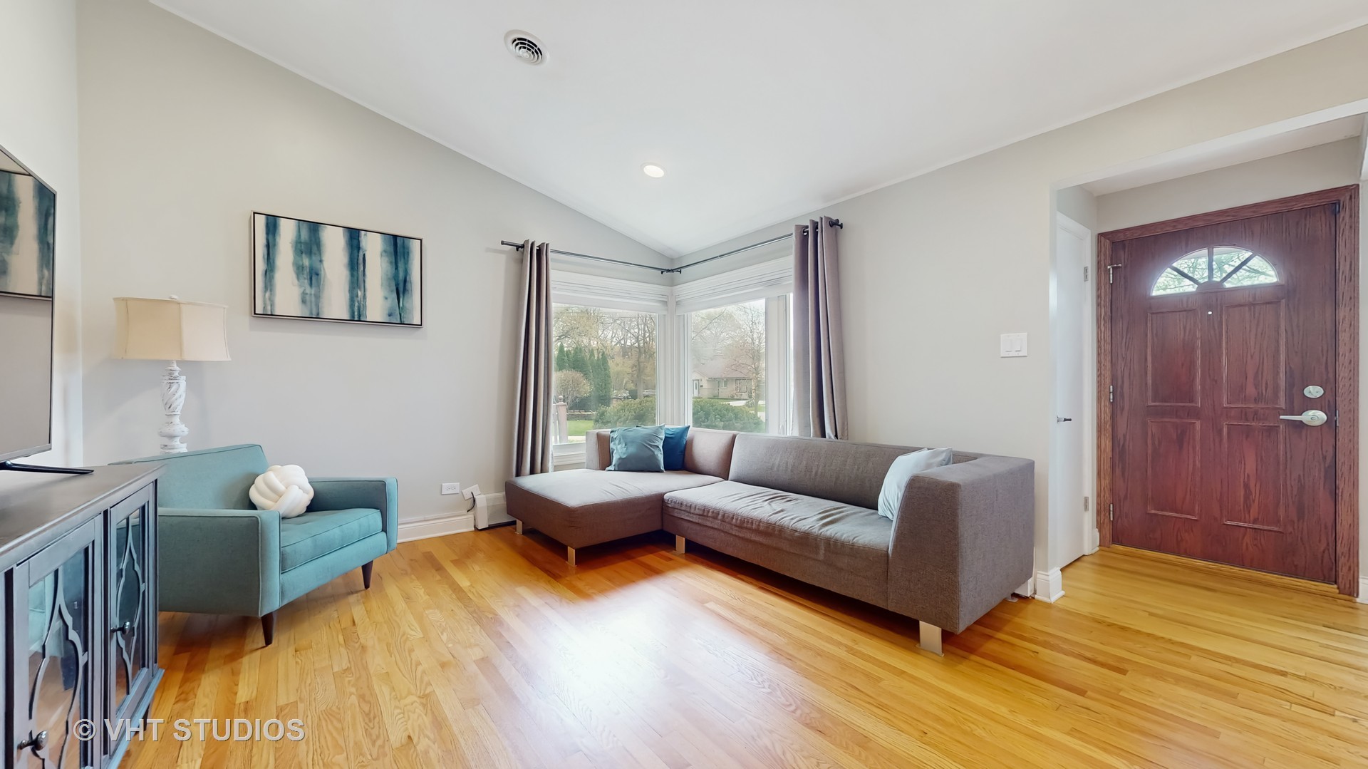 1709 South Grace Avenue Park Ridge, IL 60068 - Photo 4 of 24 Gallery Image 4